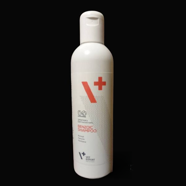 Vet Expert Benzoic Shampoo Антибактеріальний протигрибковий шампунь для котів і собак із жирною шкірою, 250 мл