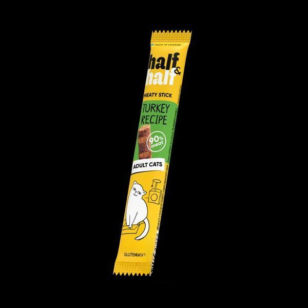 Ласощі для котів Half&Half у формі м'ясних паличок з індичкою, 5 г